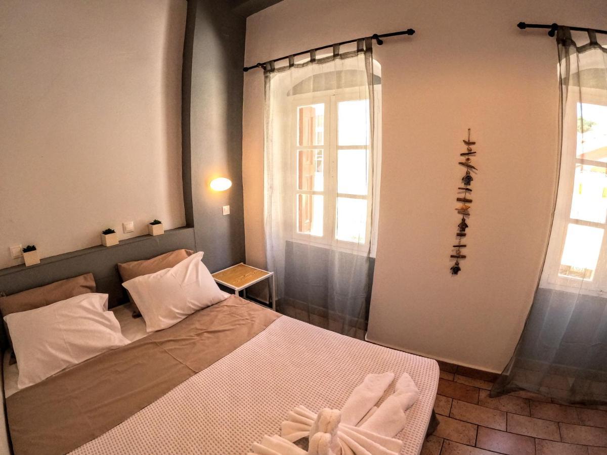 Cozy Apartments In Symi Center Екстер'єр фото