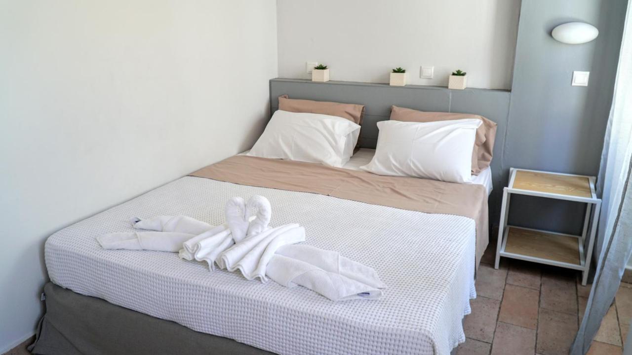 Cozy Apartments In Symi Center Екстер'єр фото