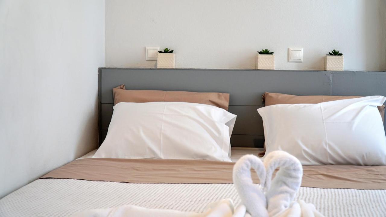Cozy Apartments In Symi Center Екстер'єр фото