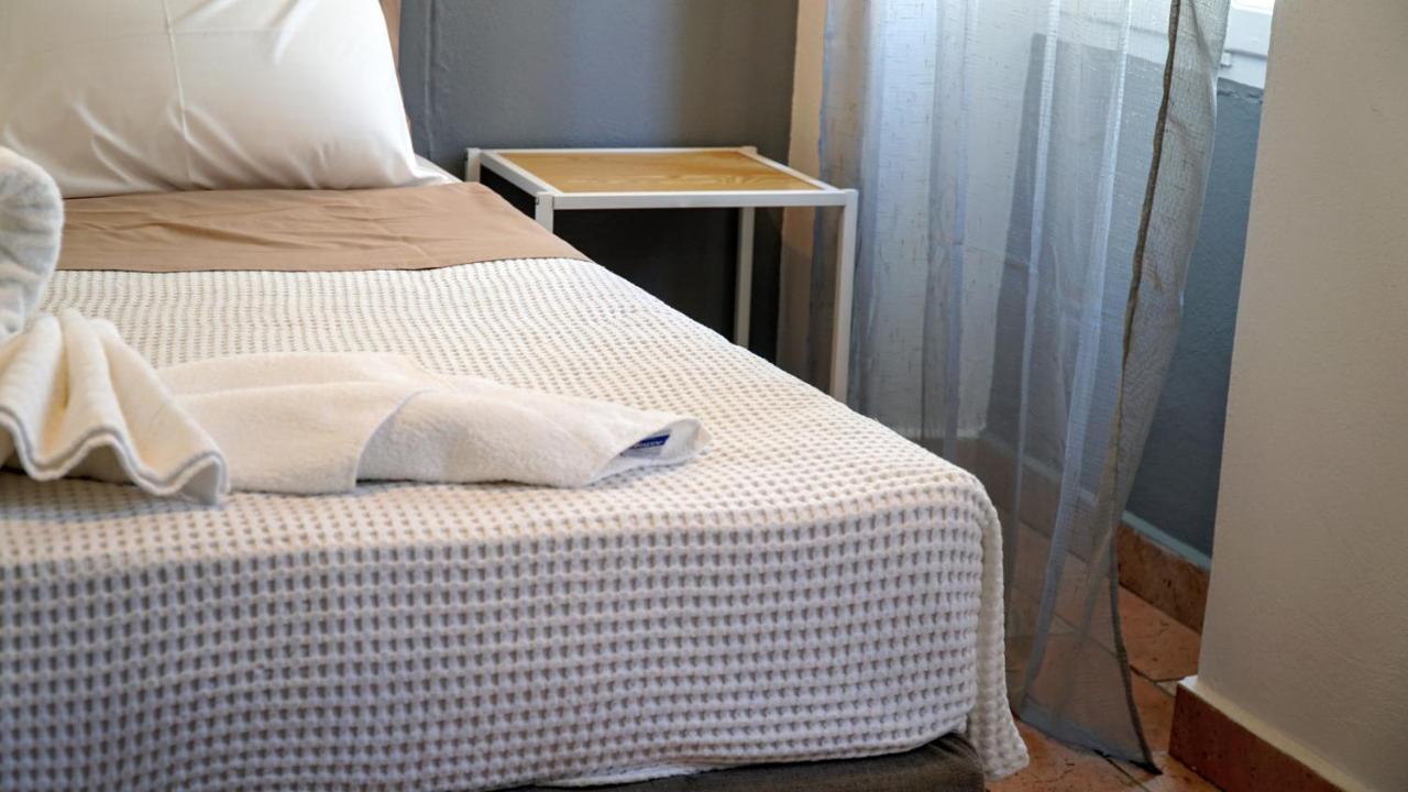Cozy Apartments In Symi Center Екстер'єр фото